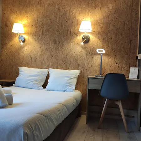 Bar Du Centre Отель 3*